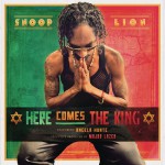 Buy Here Comes The King (CDS)